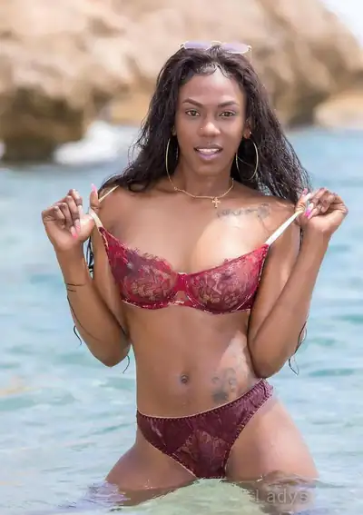 Alev Lara Çiğli Balatçık Escort